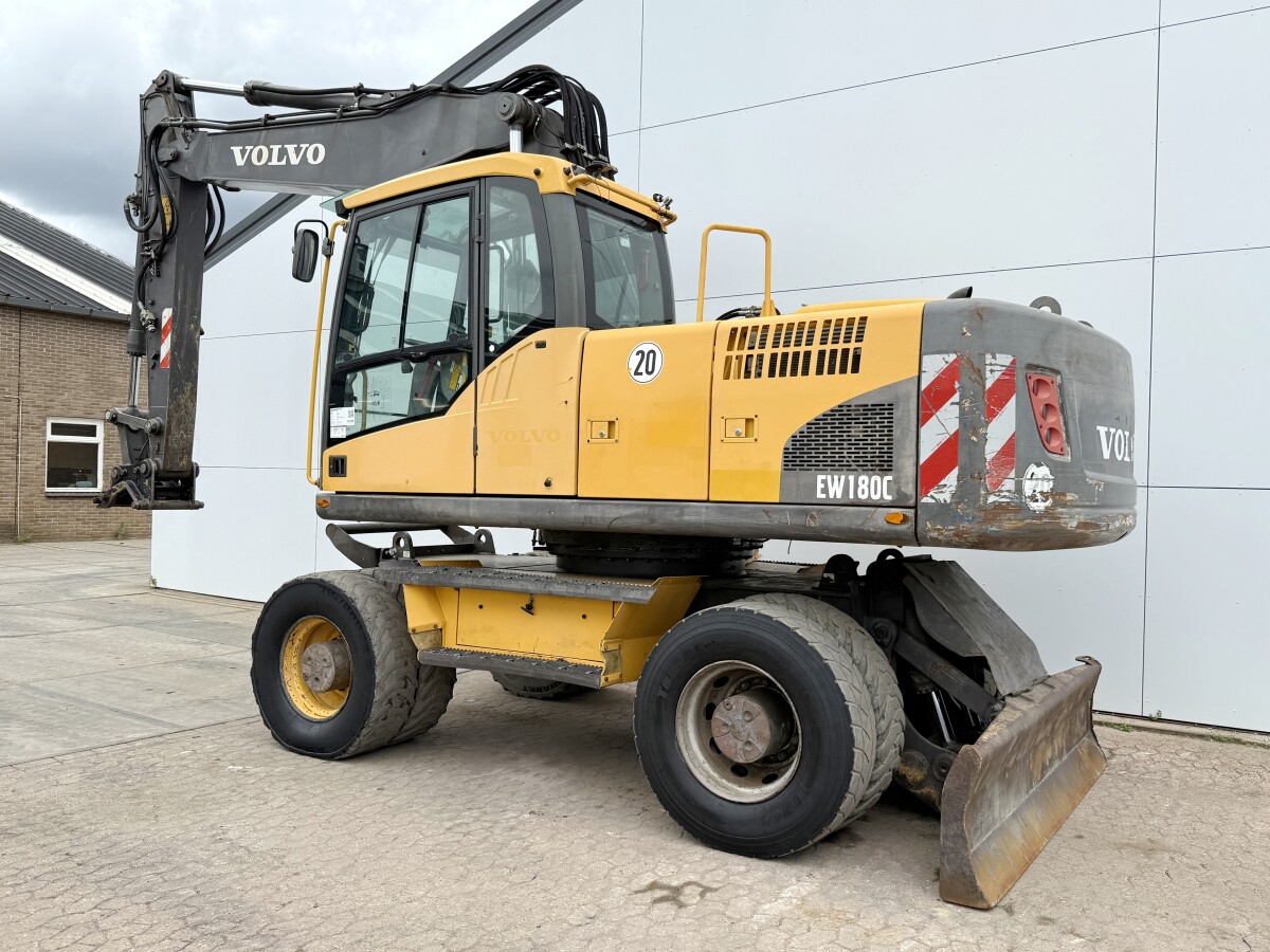 Volvo EW180C 20 T 2011