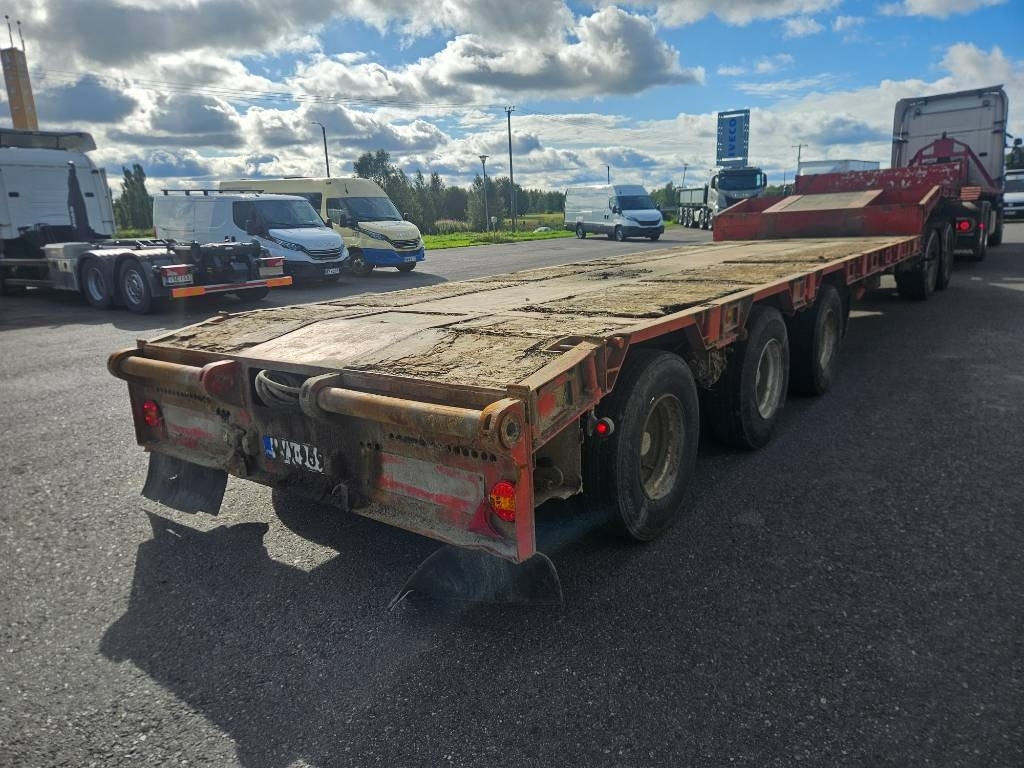 Goldhofer Low loader Semi Tailer 45 T 2001